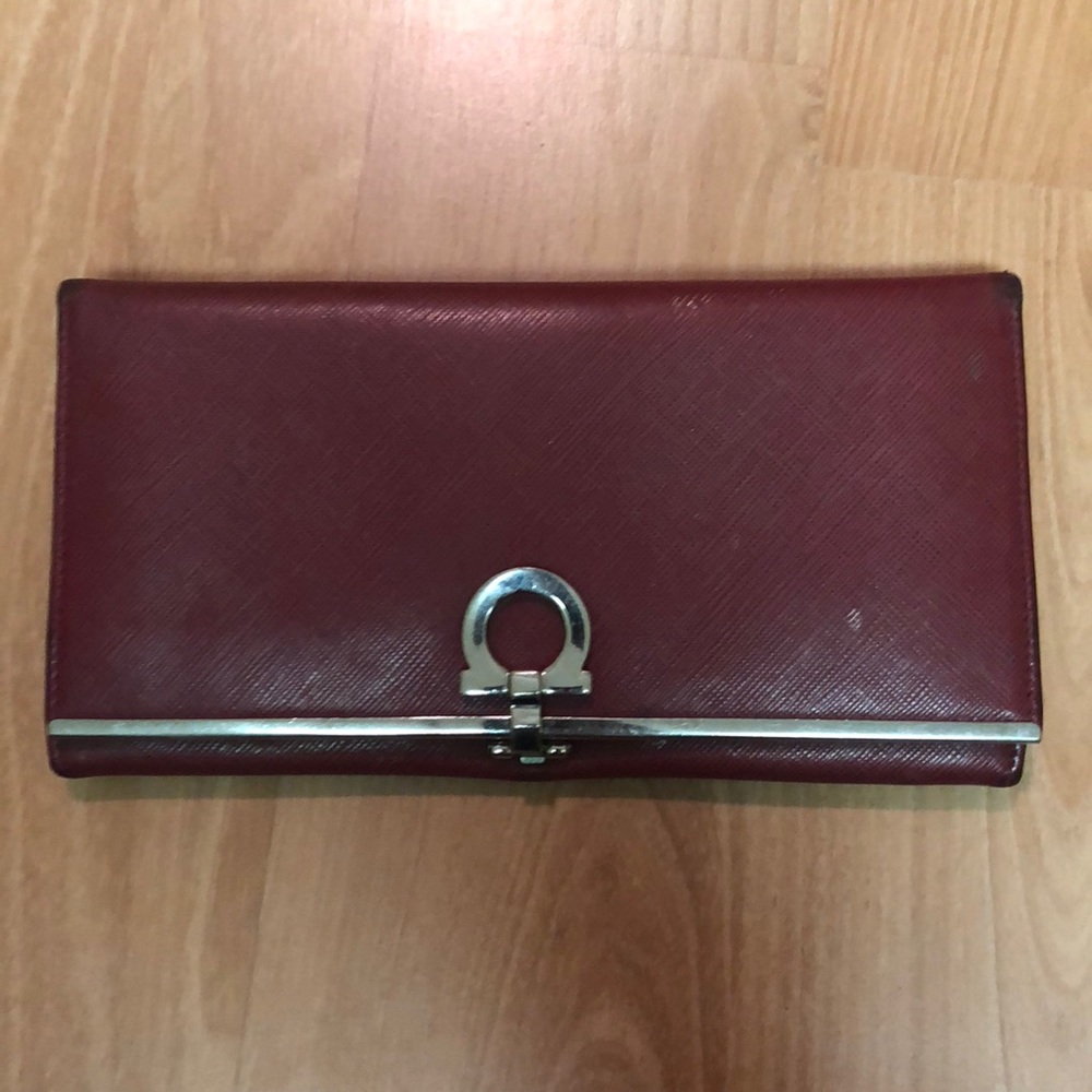 FERRAGAMO WALLET